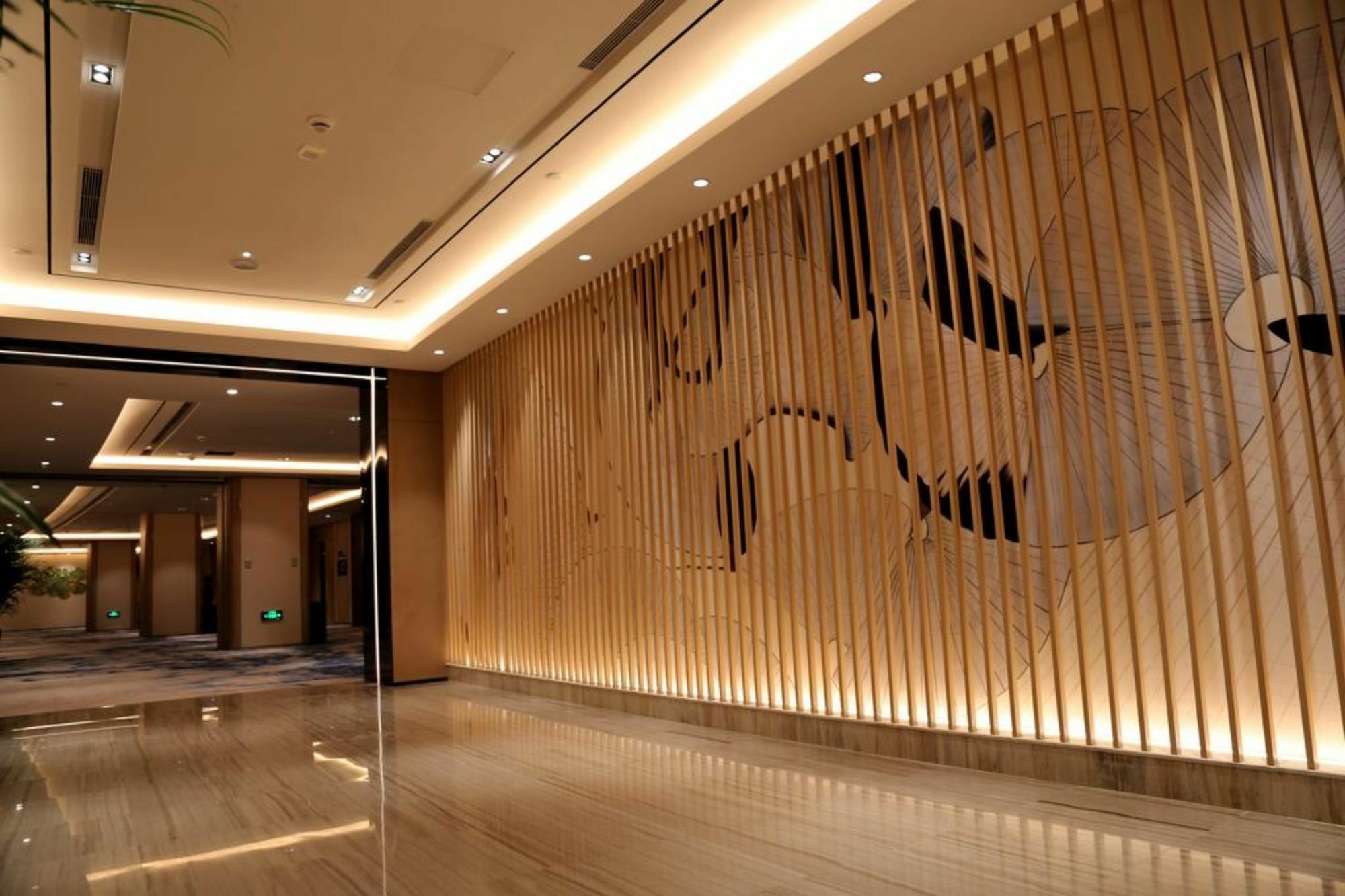 The Qube Hotel Shanghai Hongqiao Exterior photo